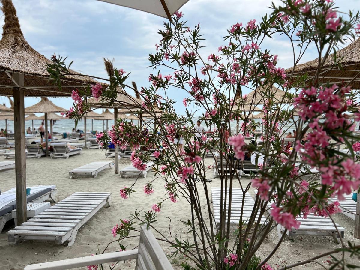 Mamaia Summerland Beach 外观 照片