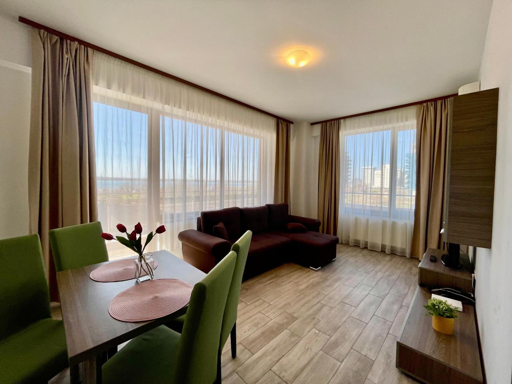 Mamaia Summerland Beach 外观 照片